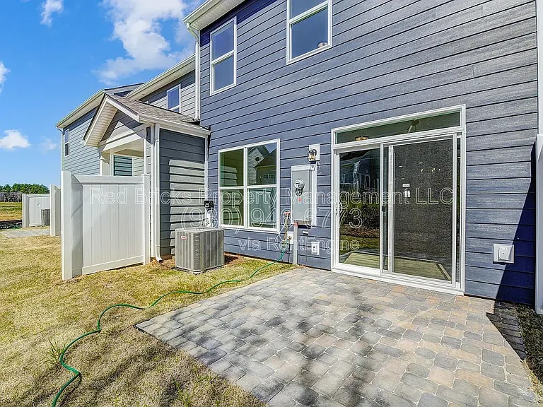 4023 Black Ct — Photo 36