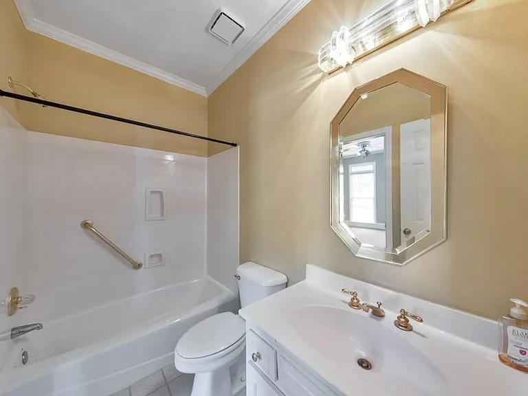 5321 Edgerton Dr — Photo 21