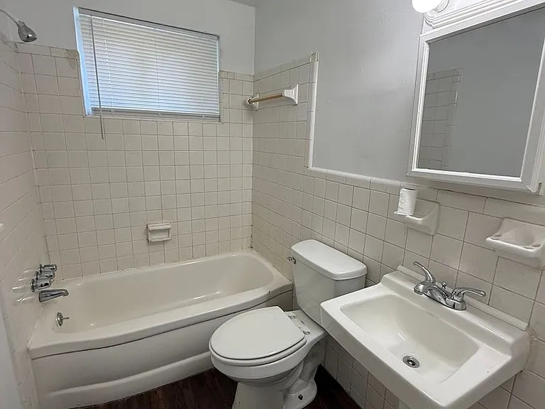 1200 Liggates Rd — Photo 3