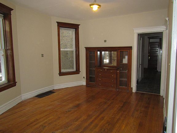 4th image of 2426 N Lawndale Ave Unit 1