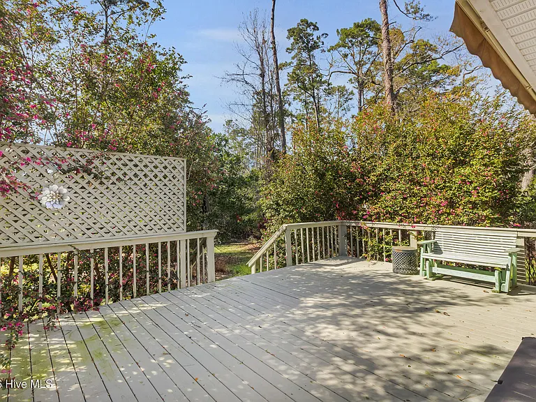 609 Edgehill Rd — Photo 33