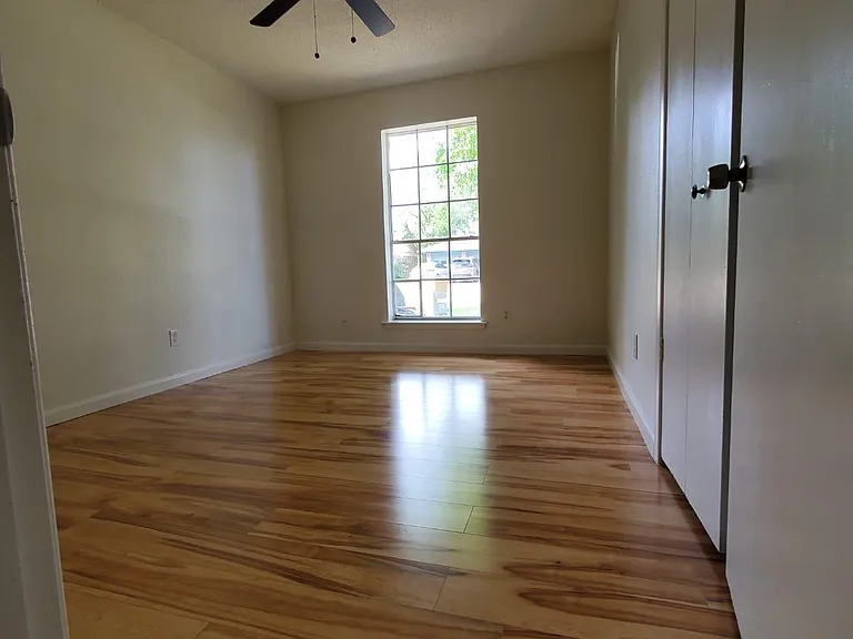 3418 Hummingbird Ln — Photo 12
