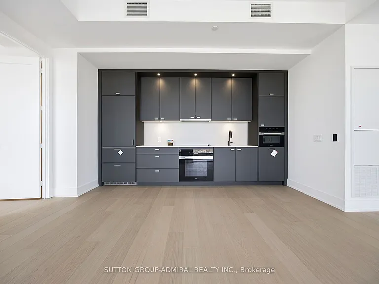 399 Royal Orchard Blvd #LPH16 — Photo 4
