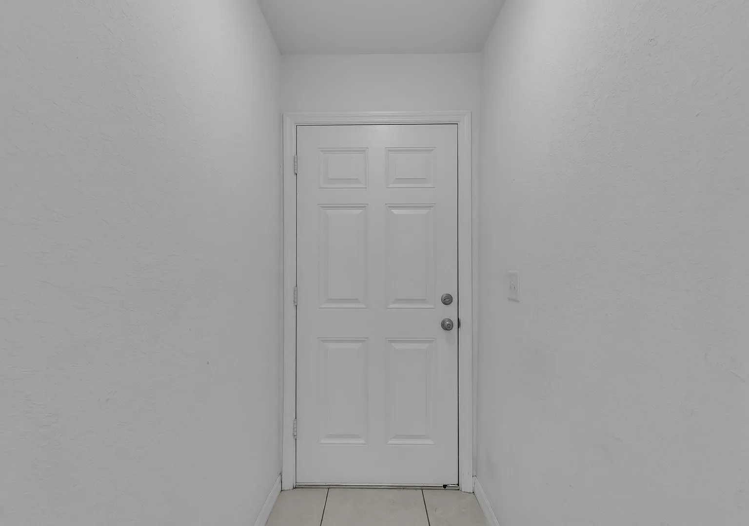 Beautiful 3/2 Triplex — Photo 2