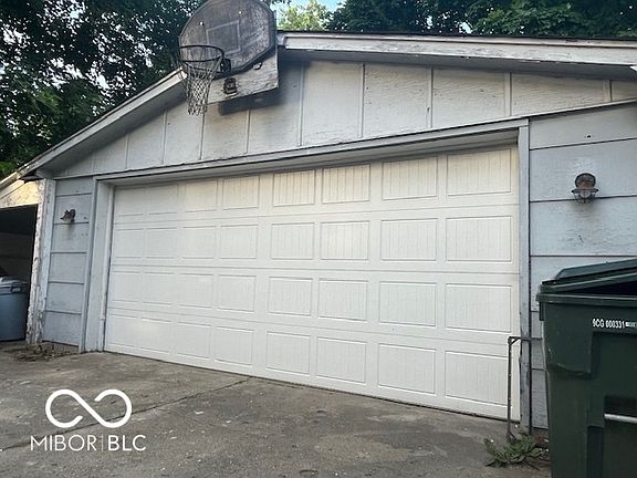 5th image of 203 W Garden St