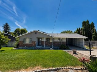 135 Merrick Ave, Sunnyside, WA 98944
