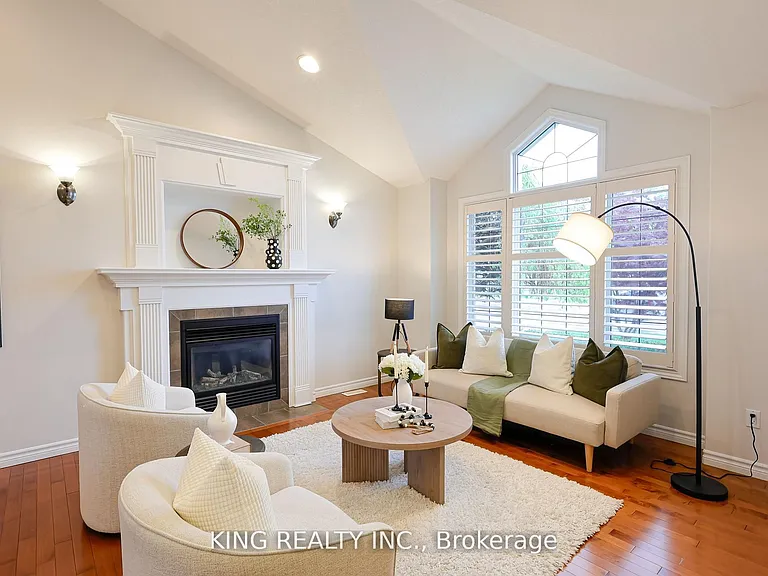1223 Coronation Dr — Photo 3