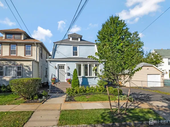 208 Walnut St, Roselle Park, NJ 07204