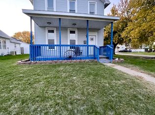 2128 McKinley St, Clinton, IA 52732