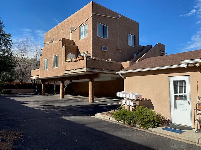 2 Hacienda Hts — Photo 1