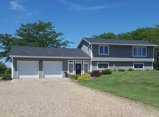 261 Sunshine Loop, Pierre, SD 57501