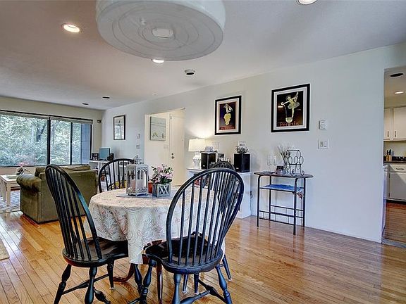5th image of 24 Camp St #1
