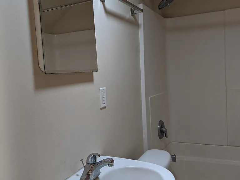 2518 E Johnson St #2 — Photo 22