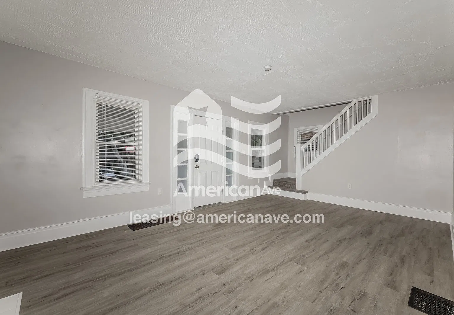 2 bed, 1.0 bath, 1155 sqft, $1,225 — Photo 3