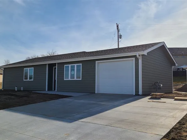 113 Allen Hill Dr, Ogden, KS 66517