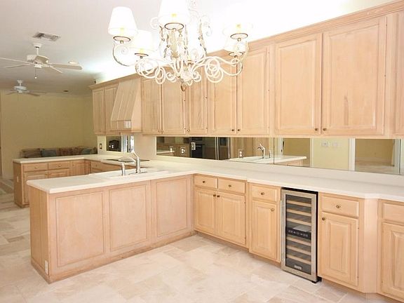 3rd image of 1820 Pelican Way