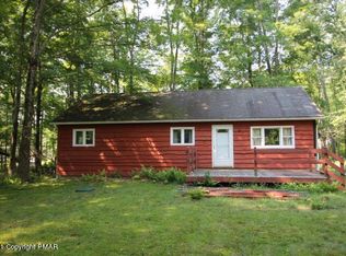 113 Shawnee Dr, Pocono Lake, PA 18347