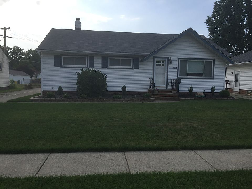 1st image of 29347 Shaker Dr