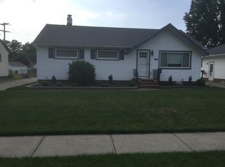29347 Shaker Dr, Wickliffe, OH 44092