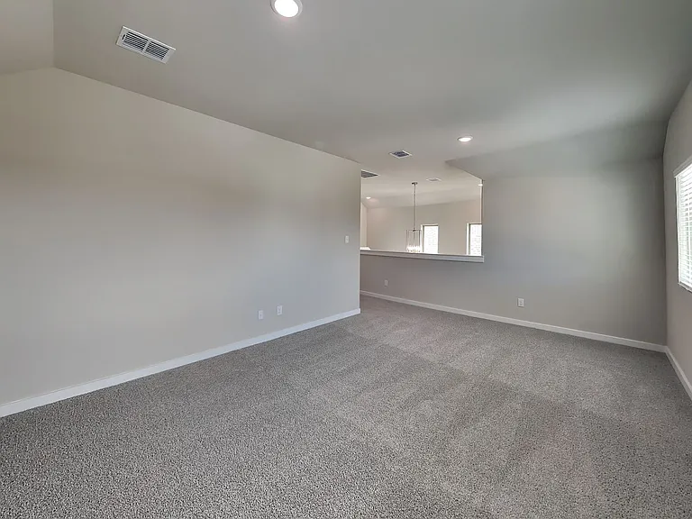 510 Green Grass Dr — Photo 5