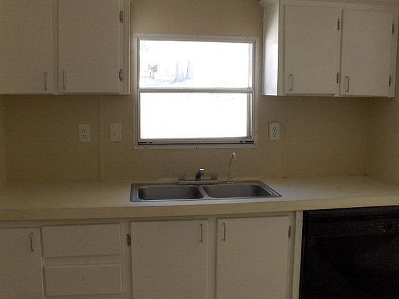 4th image of 171 Jo Ann Dr