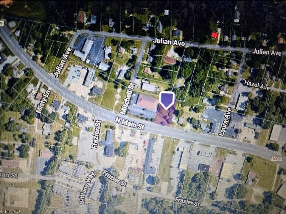 2nd image of 10538 N Main St
