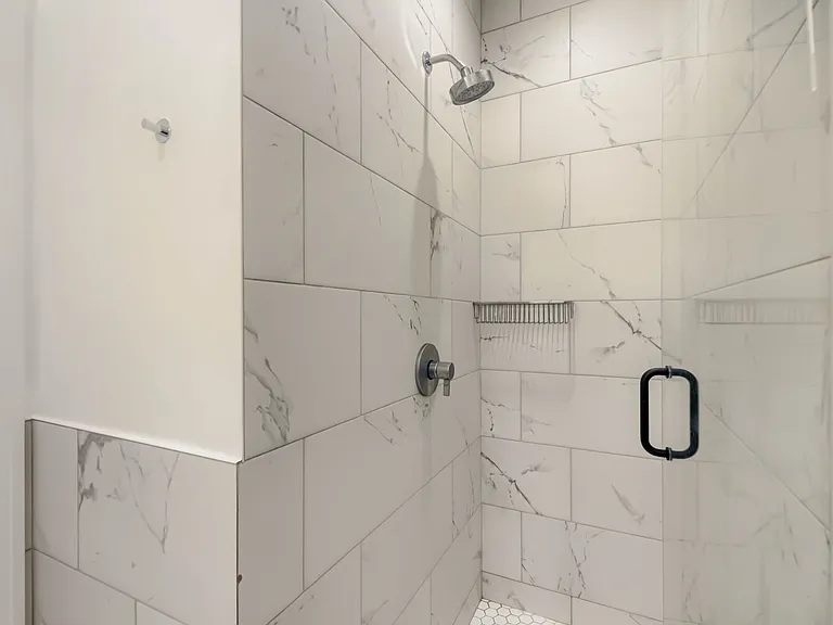 6740 N Sheridan Rd #2N — Photo 19