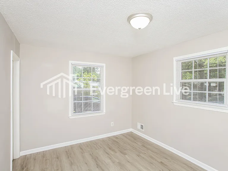 4725 Bonnie Forest Blvd — Photo 11