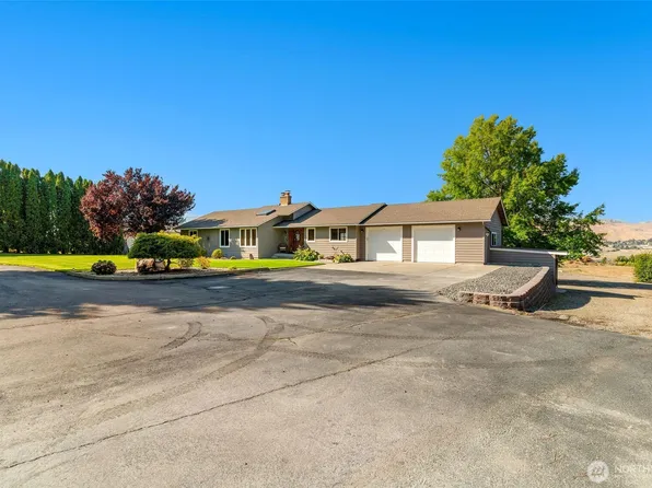 3820 NW Cascade Avenue, East Wenatchee, WA 98802