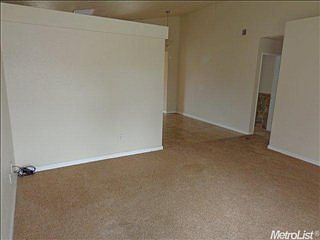 5th image of 3630 Castlepark Dr