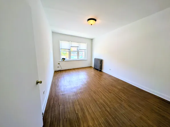 1701 W North Shore Ave APT 2D, Chicago, IL 60626