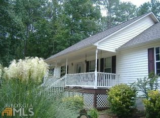 662 Musgrove Rd, Griffin, GA 30223