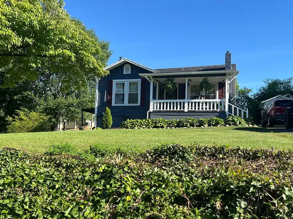 416 E K St, Elizabethton, TN 37643