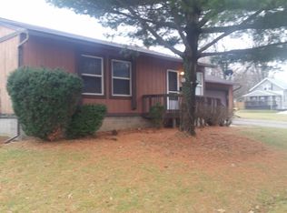 1147 Hampton Rd, Kent, OH 44240