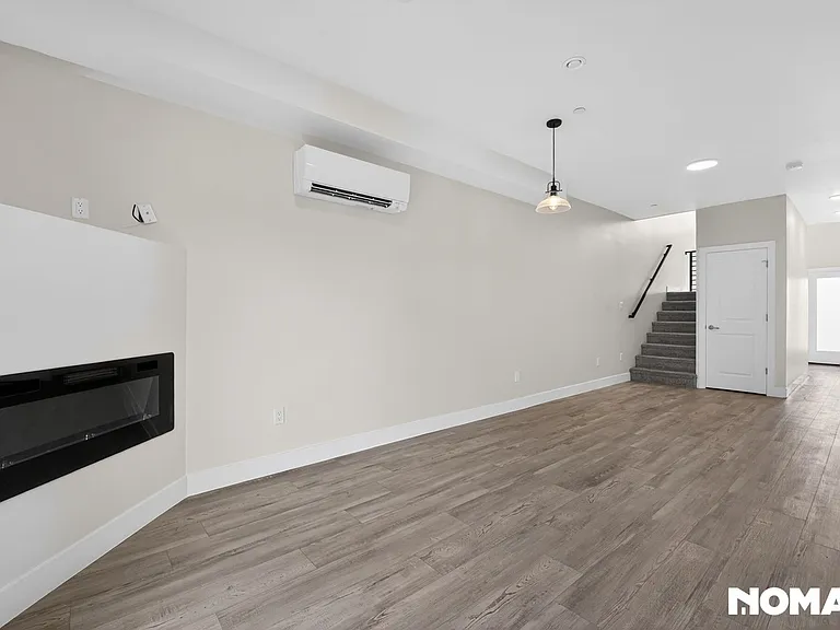3582 W 66th Ave — Photo 5
