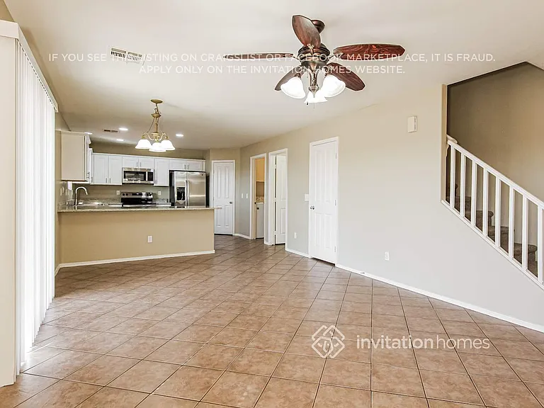 6707 W Desert Ln — Photo 5