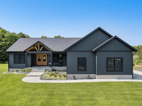 1037 N Buys Rd, Muskegon, MI 49445