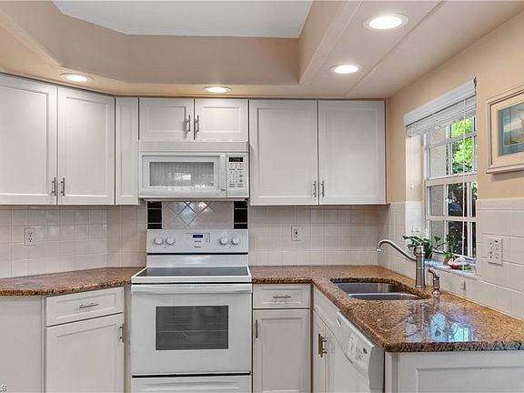 4th image of 13046 Amberley CT #601