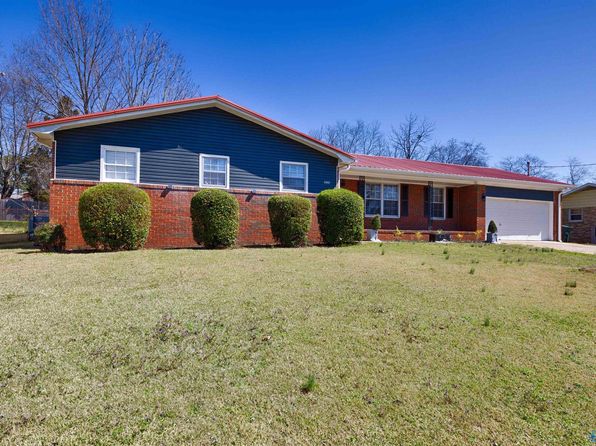 1806 Carson Ln NW, Huntsville, AL 35816