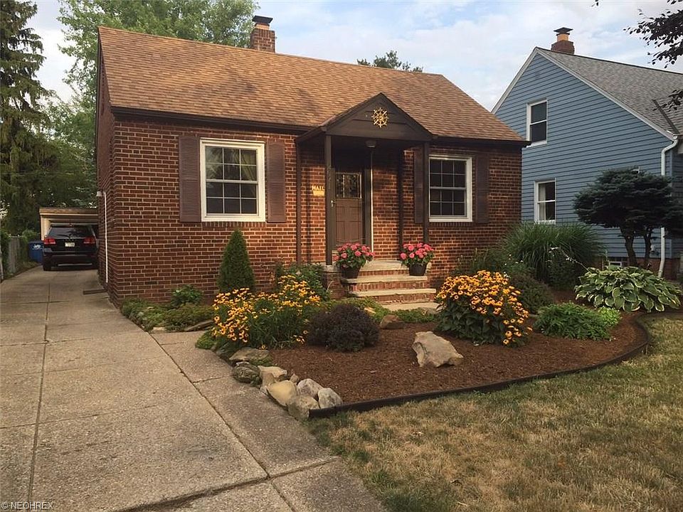 1st image of 2071 Ferndale Ave