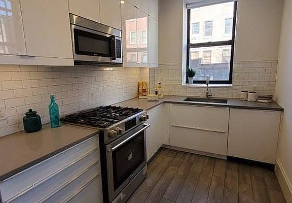 2nd image of 233 W 137th St #1T