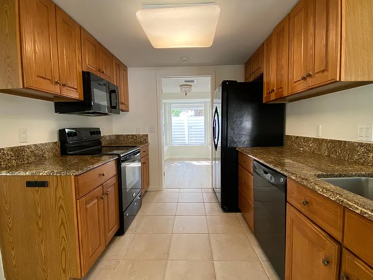 2715 Datura St — Photo 4