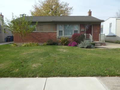 8435 Ingram St, Westland, MI, 48185