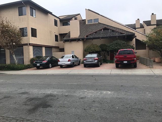 1st image of 2830 21st St APT 3