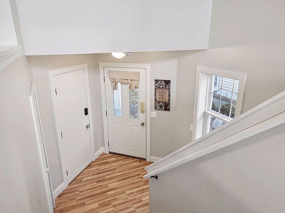 3rd image of 8731 N Bay Dr