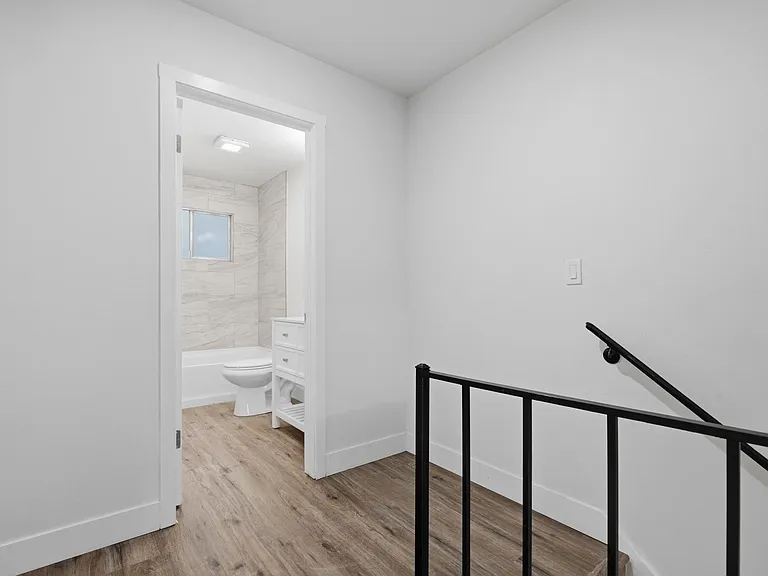 826 Orange St #826 — Photo 16