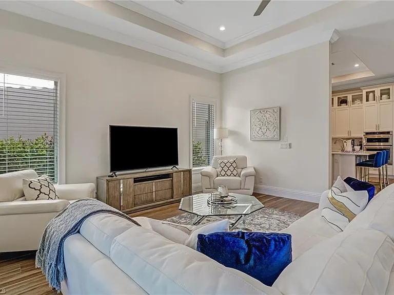 2875 Coco Lakes Dr — Photo 9