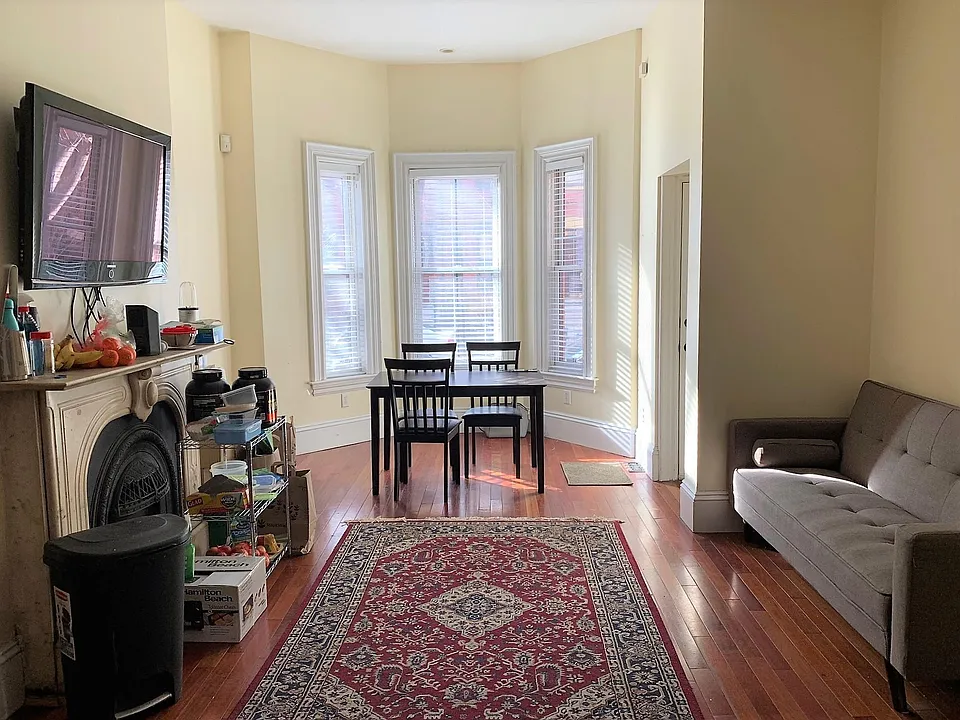 21 Worthington St #1