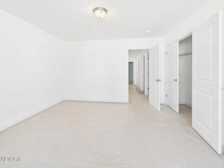 1729 Lateglow Way — Photo 39