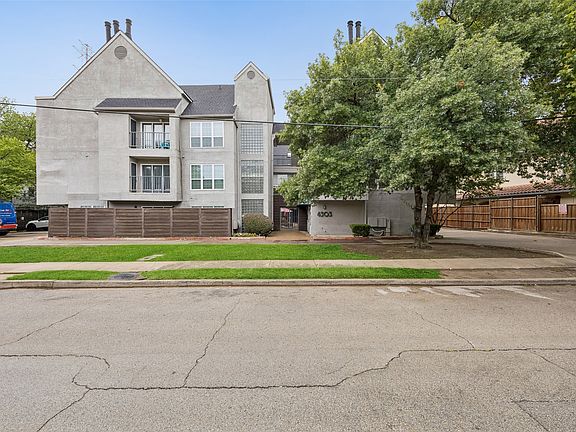 2nd image of 4303 Buena Vista St APT 306